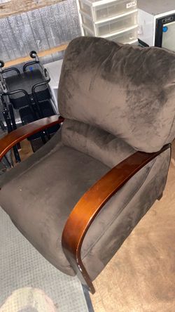 Green La-Z-Boy chair