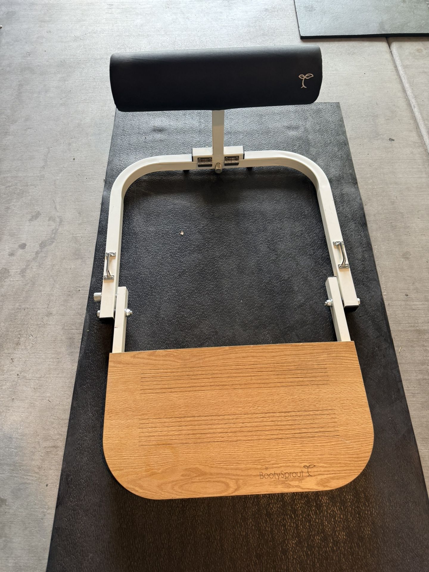 BootySprout Glute Trainer / Hip Thrust Platform – Sturdy & Compact