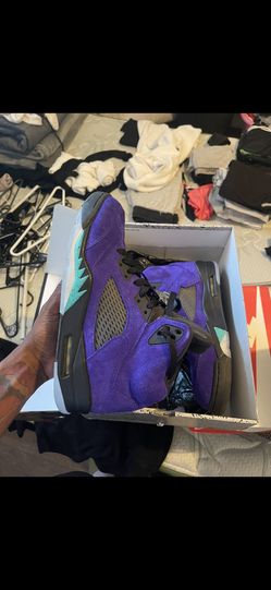 Jordan 5 Alternate Grape 