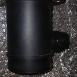 GENUINE OEM NISSAN MAF SENSOR/HOUSING UNIT ASSEMBLY PART # 22680-AM600 