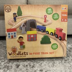 Brand New Woodlets 30-Piece Train Set