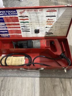Milwaukee Corded Heavy Duty Sawzall with Case