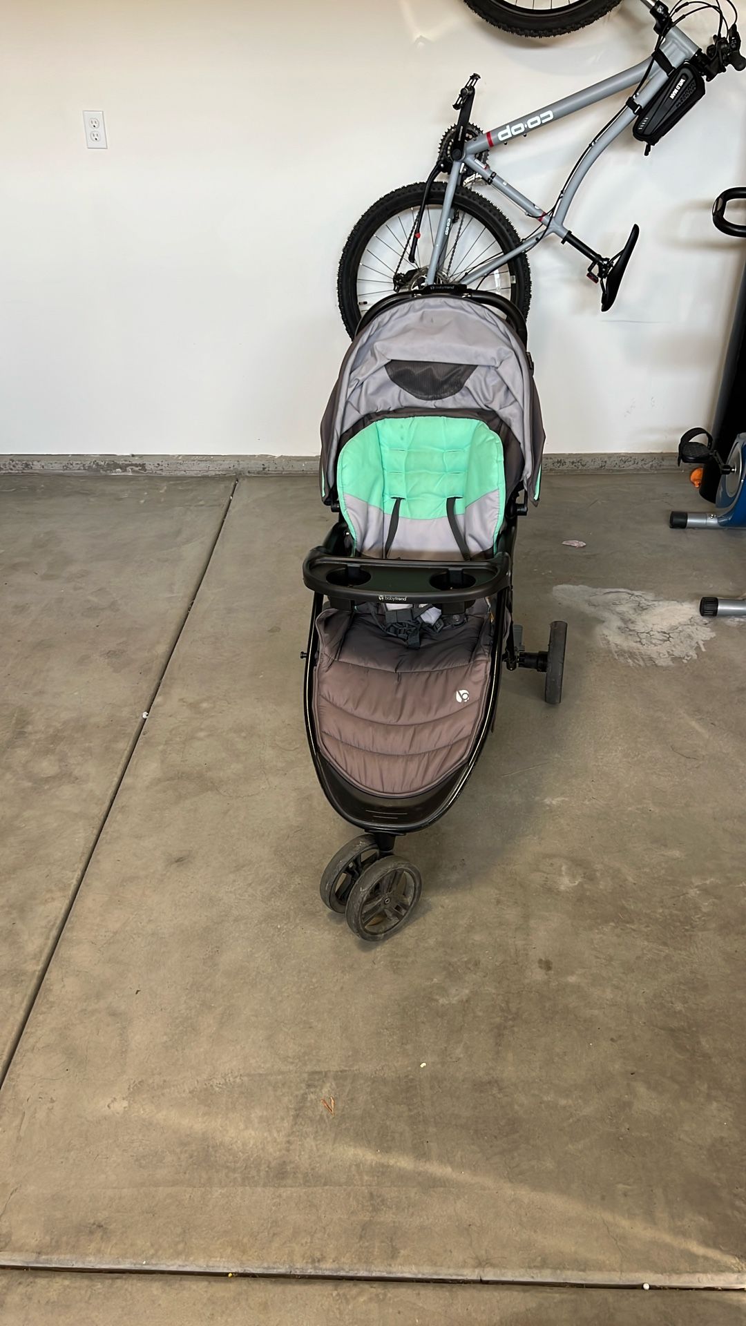 Baby stroller and Car Seat In Good Condition