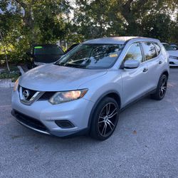 2016 Nissan Rogue SV Crossover