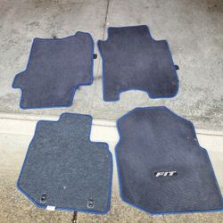 Honda Fit 2013 Floor mats 