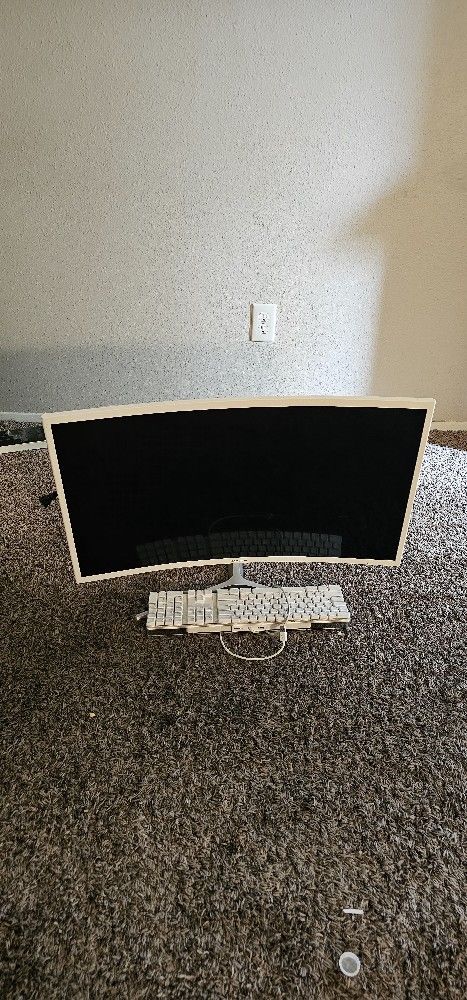 Screen Monitor And Keyboard