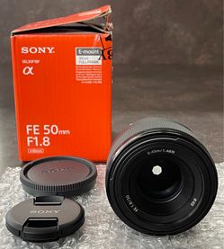 Sony FE 50mm f/1.8 Lens (SEL50F18F) – Sony E-Mount – Excellent Condition