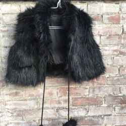 Black Fake Fur Vest - Super Cute