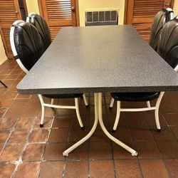 MUST SELL DINING TABLE W/4 CHAIRS