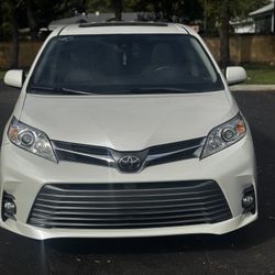2018 Toyota Sienna