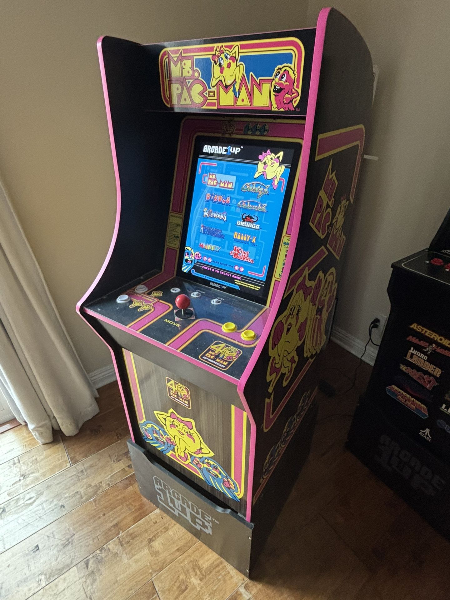 Arcade 1up 12 in 1 Ms Pac-Man, Galaga, others, w/riser