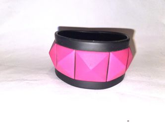 Pink And Black Snap On Bracelet