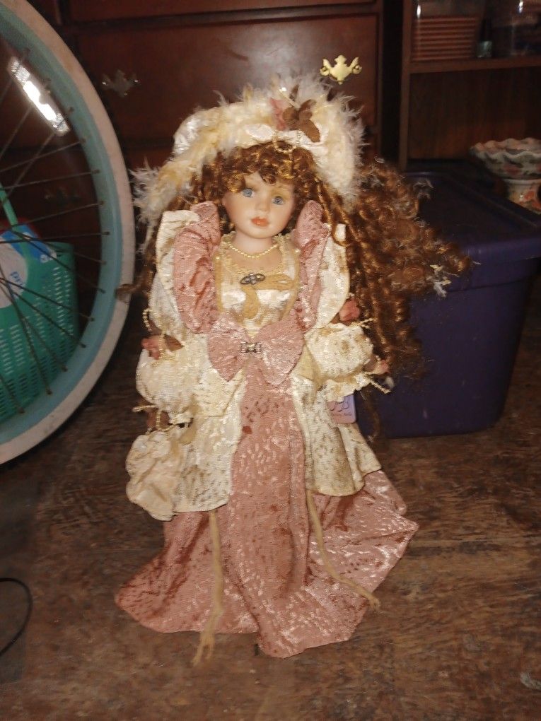 Ashley  Bella Porcelain Doll 20 Or 21 Inches