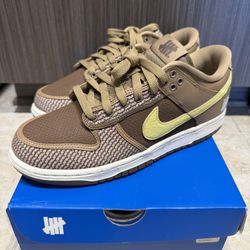Nike Dunk Low Undefeated Size 8.5