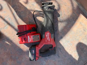 Milwaukee m18 sawzall battery 5.0,charger