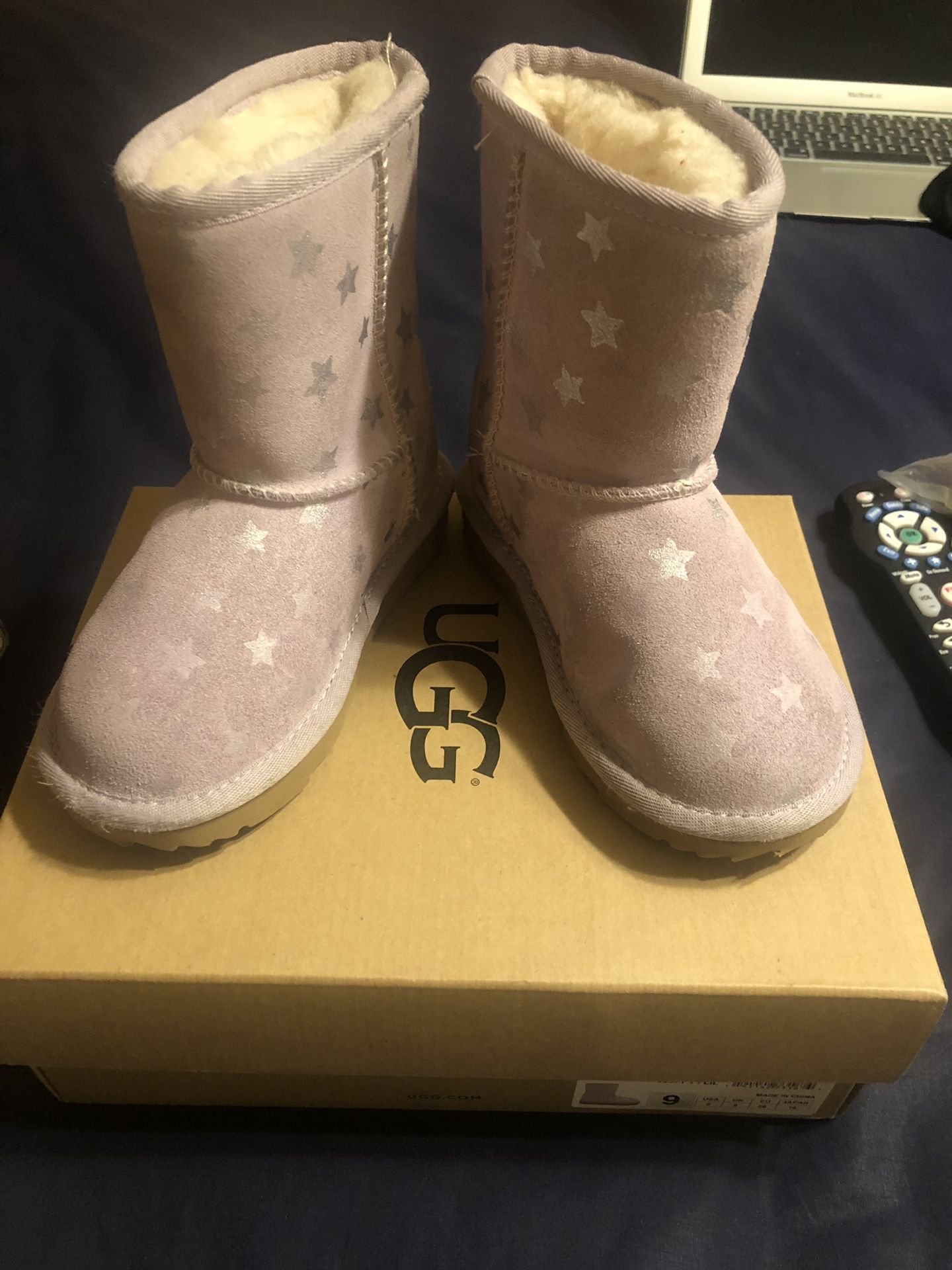 Pink Stars (kids) Toddler Ugg Boot size 9