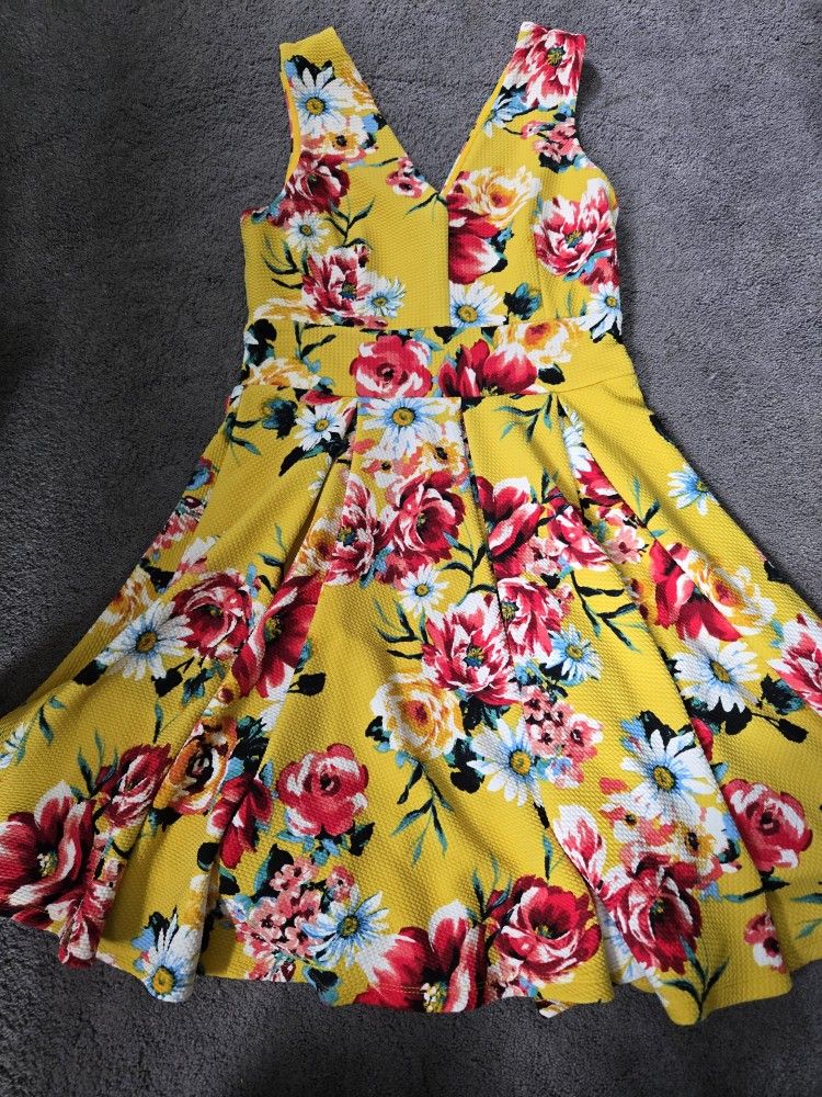 Yellow Floral Dress Size Large