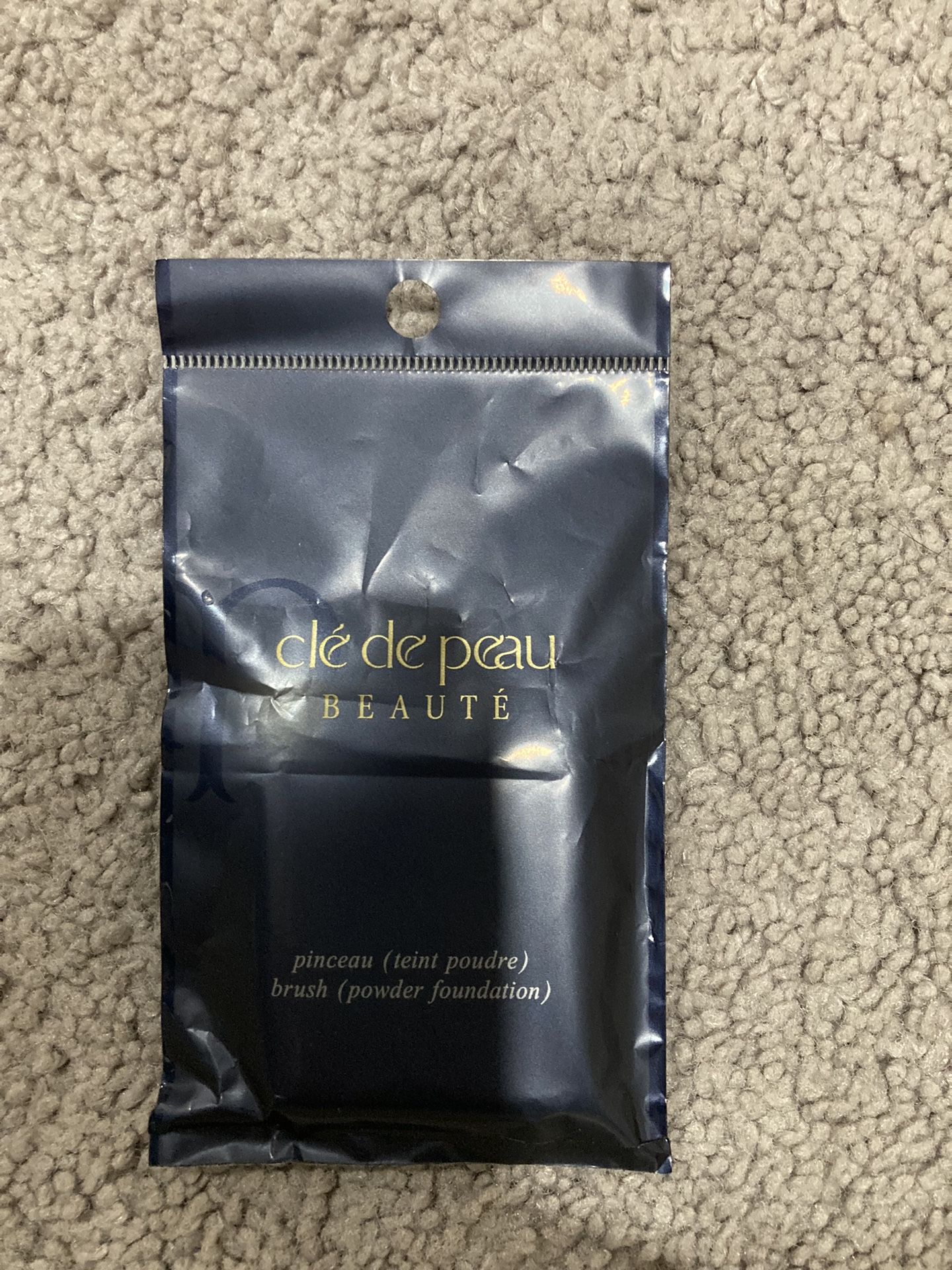 Cle De Peau Powder Brush