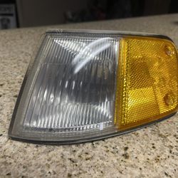 88-89 Honda CRX Corner Light