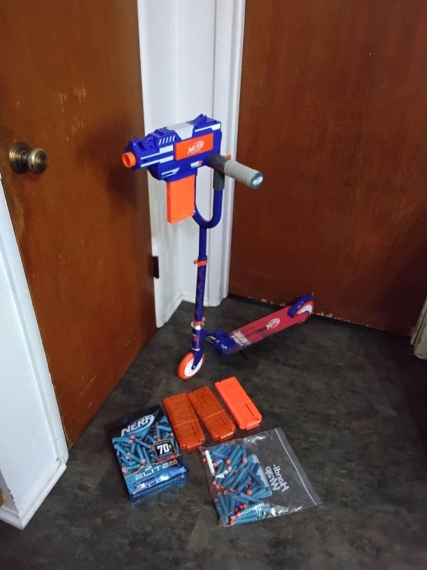 Nerf Blaster 2.0 Scooter With Accessories 