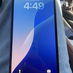 iPhone 16e