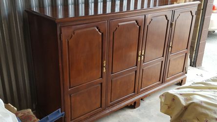 Solid Wood TV Entertainment Center Cabinet
