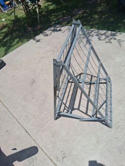 Twin size foldable bed frame