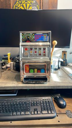Vintage Waco Casino King Toy Slot Machine