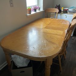 Kitchen table 