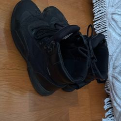 Men’s Waterproof Boots Size 11 1/2