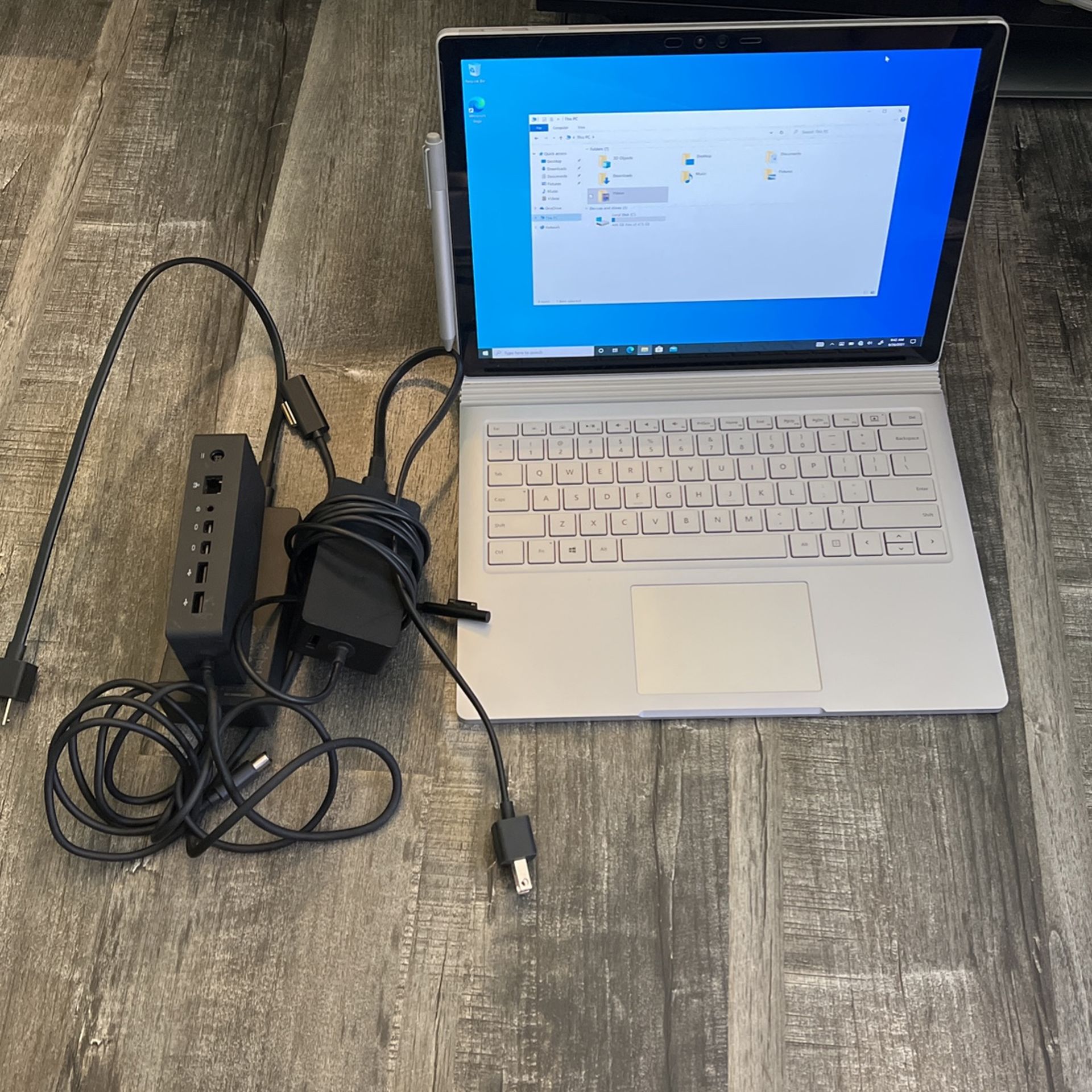 Microsoft Surface Book 2 Bundle