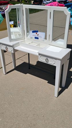 Pottery Barn Kids Vanity