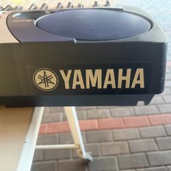 Yamaha Electronic Keyboard
