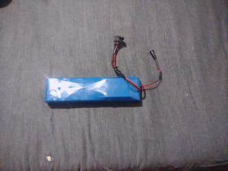 48 Volt Lithium Battery For Small Scooter Work Excellent Battery 100%. No Issues No Problem Negotiable Price 100%