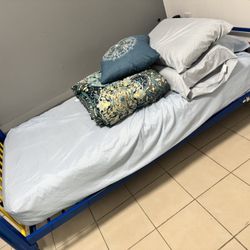 Twin Bed 