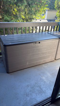 Outdoor storage box