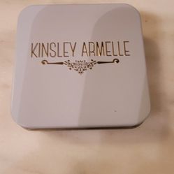 Kinsley Armelle Jewelry 