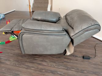 Reclining armchair