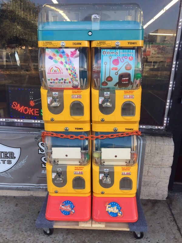 Tomy Gacha Vending Capsule Machine
