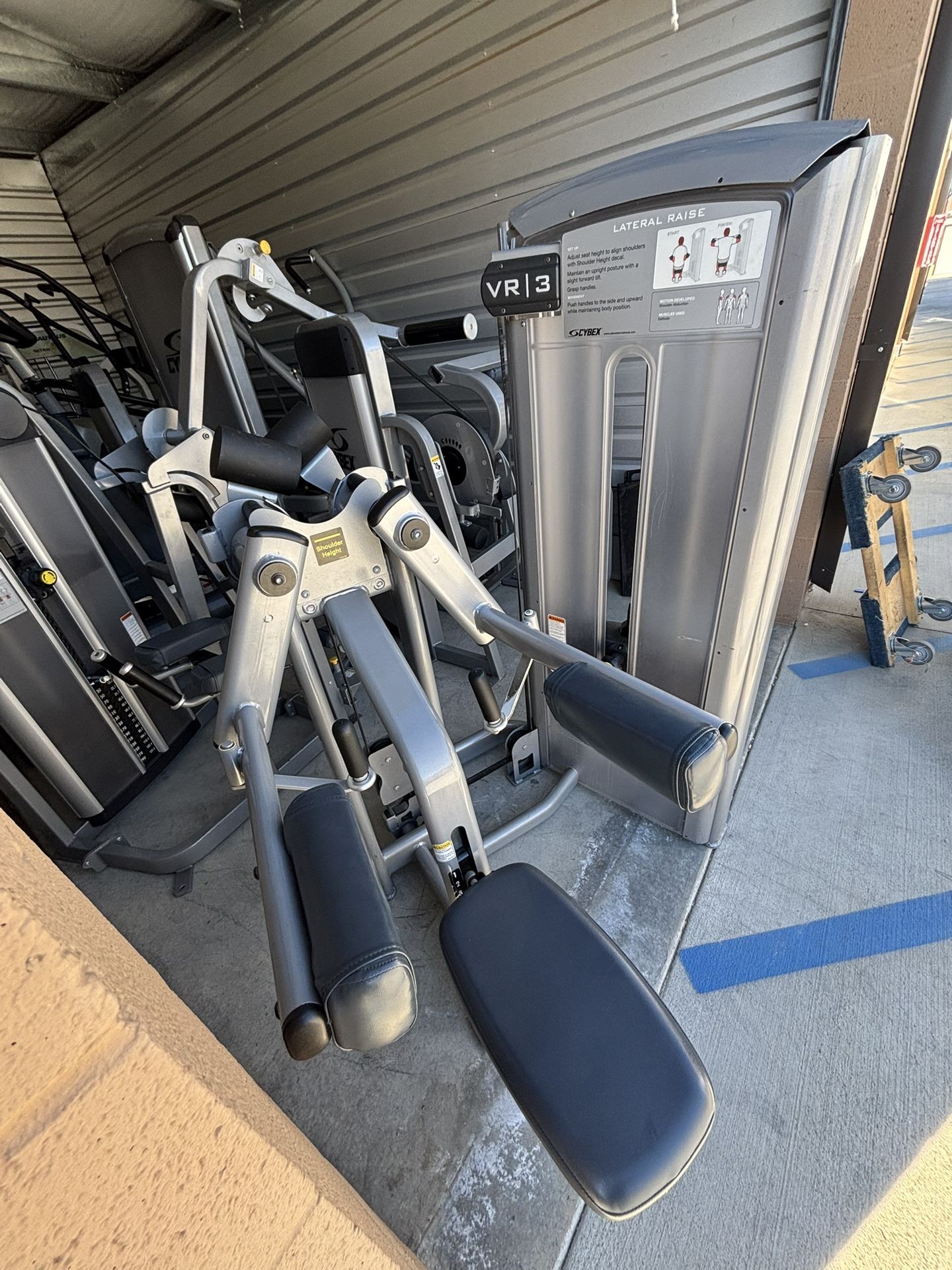 Cybex VR|3 Lateral Raise for Sale
