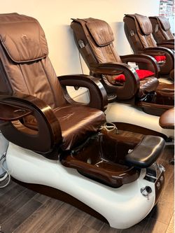 Title Whele spa chair original $2500 use $200 For example: Brand, model, color, and size. Description (Optional) Use spa good condition for sale $150f
