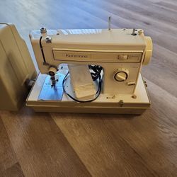 Kenmore Vintage Sewing Machine 