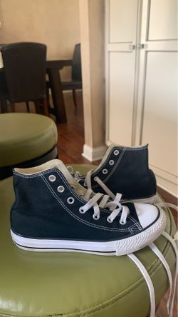 Converse snickers size 2