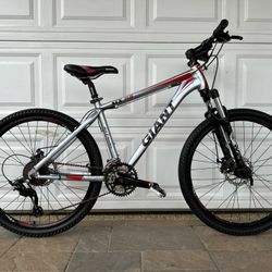 Super lightweight mountain bike 2025