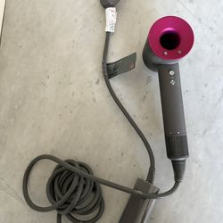 Dyson hairdryer 