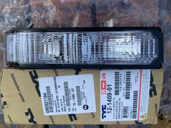 88-02 Chevrolet/GMC Front Passenger & Driver Side Replacement Parking/Signal Lamp Assembly