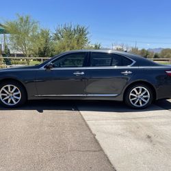 2007 Lexus LS 460L Sports Sedan