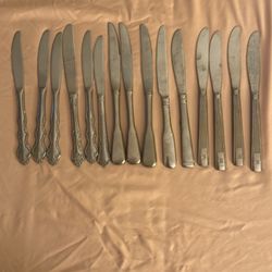 Kitchen Knives (16 Piece)