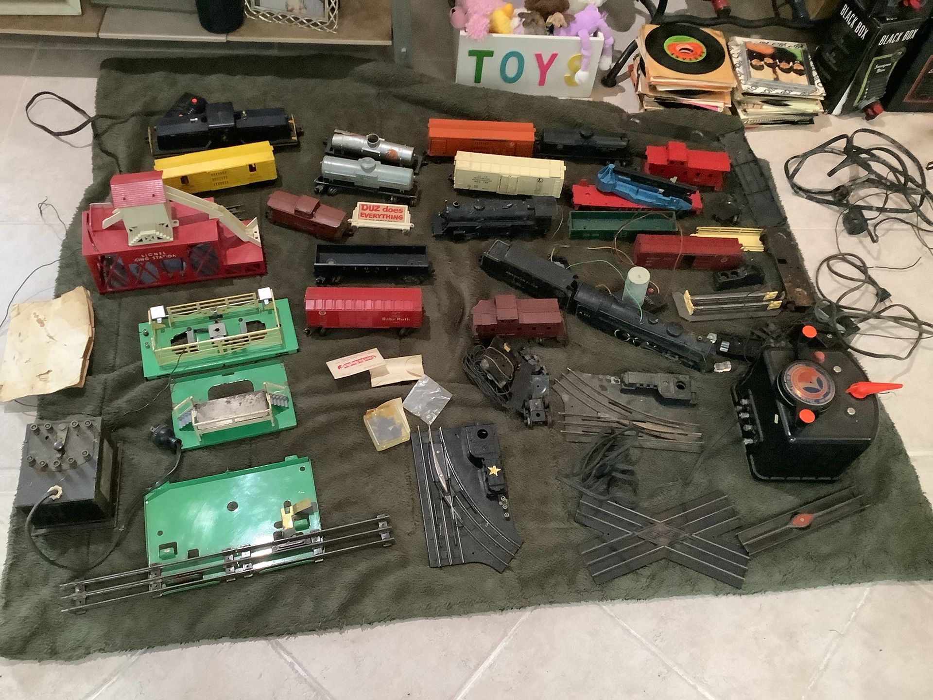 Classic Toy Trains- Mostly Lionel
