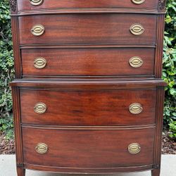 DREXEL 5 Waterfall Drawers Chest of Drawers/Dresser